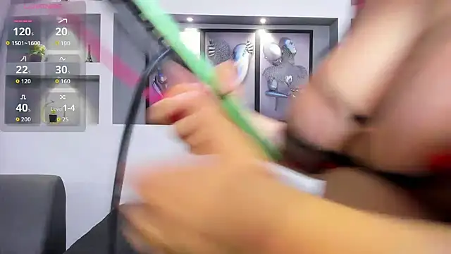 Girls hot 2 online show from 10-11-25, 08:32