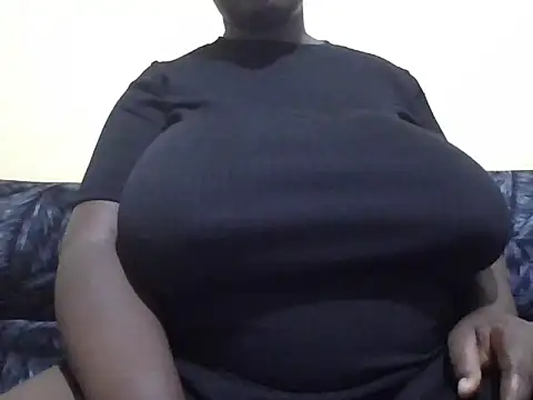 Snapshot of pritty-leila chatting on 06-04-26, 04:55 pritty-leila online show from 06-04-26, 04:55