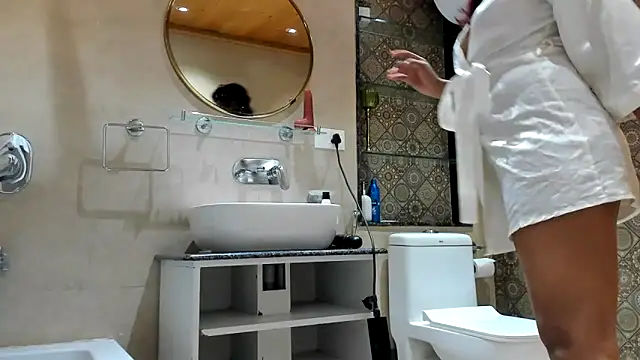 Bad Girl Kayra69 online show from 04-11-26, 05:49