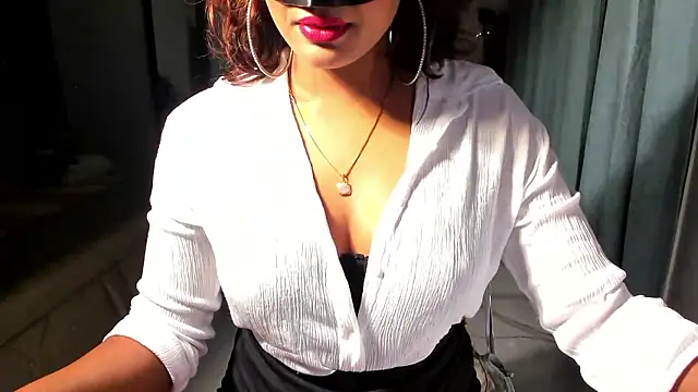 Bad Girl Kayra69 online show from 01-13-26, 07:29