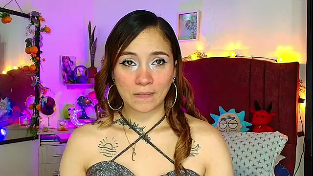 alisson zafiro  online show from 04-27-26, 12:08