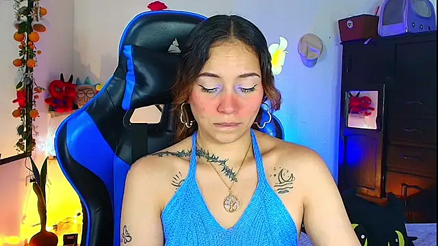 alisson zafiro  online show from 05-28-26, 07:42
