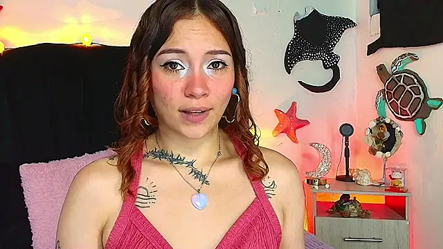 Snapshot of alisson_zafiro_ chatting on 07-19-26, 09:06 alisson zafiro online show from 07-19-26, 09:06