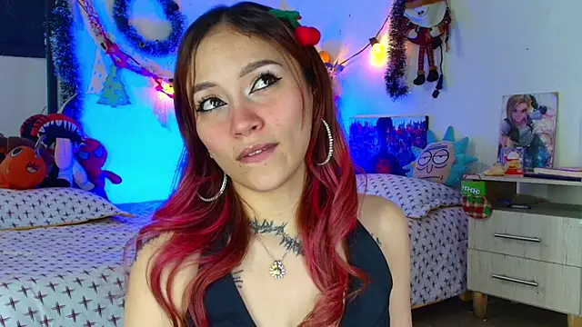 alisson zafiro  online show from 12-19-25, 03:21