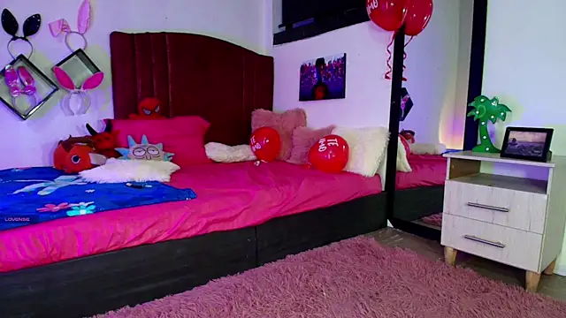 Snapshot of alisson_zafiro_ chatting on 02-18-25, 06:04 alisson zafiro online show from 02-18-25, 06:04