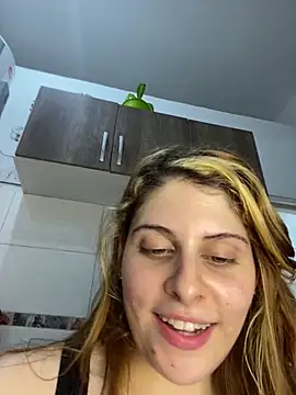 Snapshot of FlorBich chatting on 01-19-25, 06:53 FlorBich online show from 01-19-25, 06:53