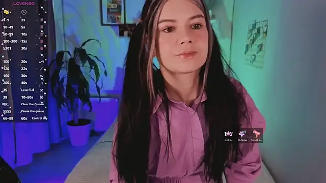 Lil Amelie online show from 11-14-25, 08:29