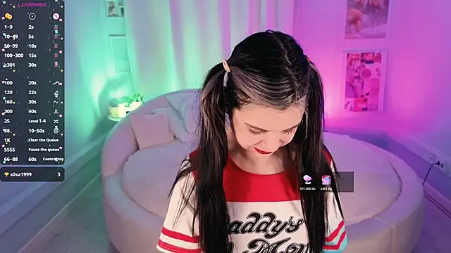 Lil Amelie online show from 11-21-25, 07:51