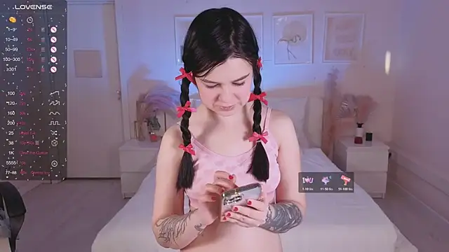 Lil Amelie online show from 02-03-26, 09:47