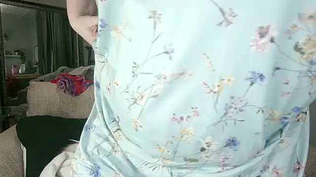 Julie Bliss online show from 02-02-25, 11:53