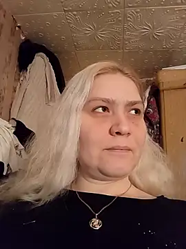 Minna Jeannie online show from 02-20-25, 03:34