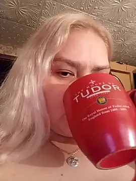 Minna Jeannie online show from 09-18-25, 02:36