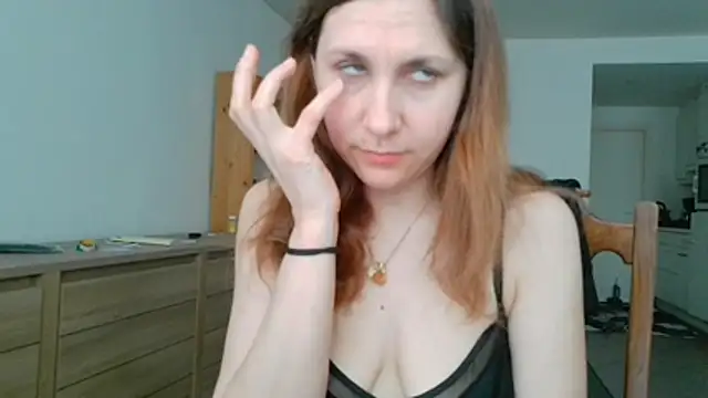 Snapshot of JasmineGlamour chatting on 05-14-26, 12:46 JasmineGlamour online show from 05-14-26, 12:46