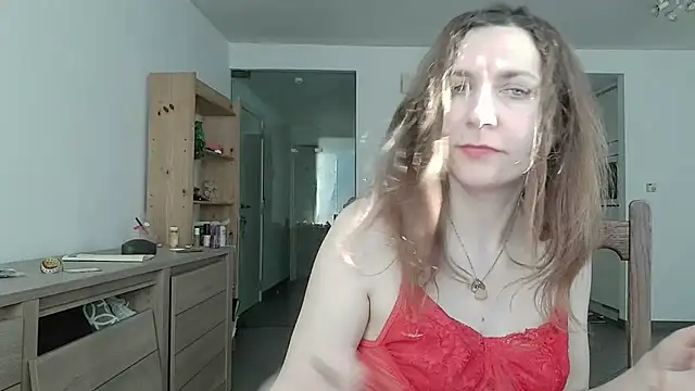Snapshot of JasmineGlamour chatting on 04-29-26, 05:30 JasmineGlamour online show from 04-29-26, 05:30