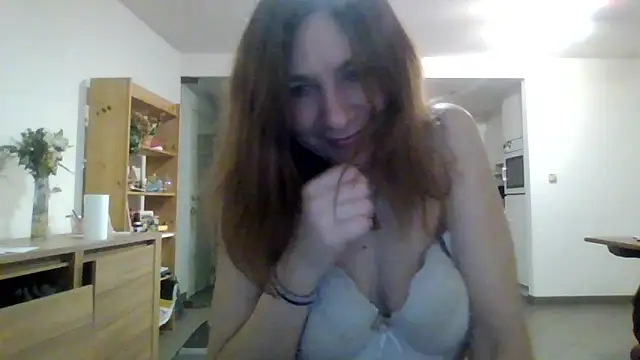 JasmineGlamour online show from 03-18-26, 11:48