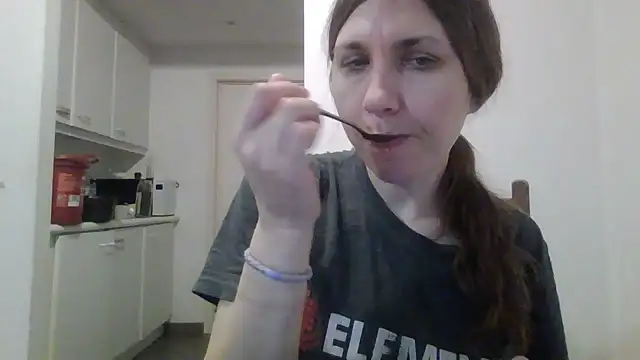 JasmineGlamour online show from 03-11-26, 04:06