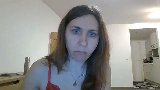 JasmineGlamour online show from 04-15-26, 03:23