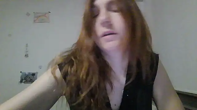 Snapshot of JasmineGlamour chatting on 11-25-25, 06:19 JasmineGlamour online show from 11-25-25, 06:19