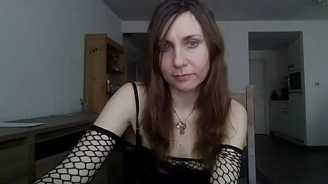 Snapshot of JasmineGlamour chatting on 02-08-26, 03:32 JasmineGlamour online show from 02-08-26, 03:32