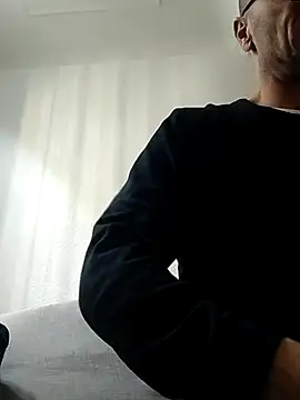 wedge75 online show from 11-03-25, 09:35