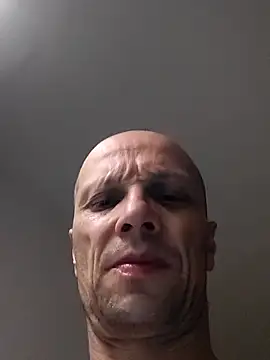 Snapshot of wedge75 chatting on 10-10-25, 04:41 wedge75 online show from 10-10-25, 04:41
