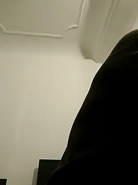 wedge75 online show from 10-28-25, 05:01