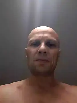 Snapshot of wedge75 chatting on 10-23-25, 08:35 wedge75 online show from 10-23-25, 08:35