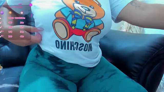 Snapshot of Amani_Bakir chatting on 09-09-25, 08:40 Amani Bakir online show from 09-09-25, 08:40