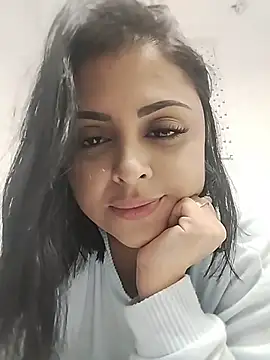 Snapshot of MelannyBell chatting on 11-25-25, 05:57 MelannyBell online show from 11-25-25, 05:57