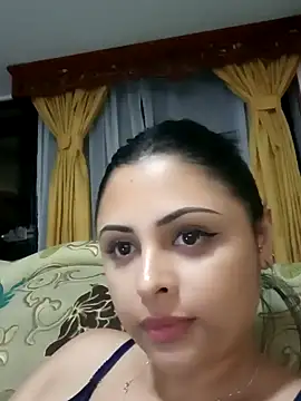 Snapshot of MelannyBell chatting on 01-18-25, 01:08 MelannyBell online show from 01-18-25, 01:08