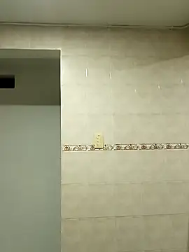 Snapshot of MelannyBell chatting on 03-02-25, 12:20 MelannyBell online show from 03-02-25, 12:20