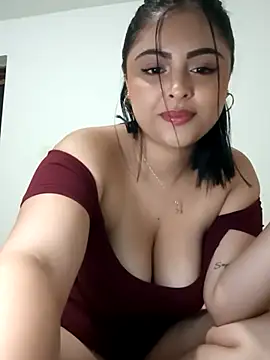 Snapshot of MelannyBell chatting on 03-02-25, 04:36 MelannyBell online show from 03-02-25, 04:36