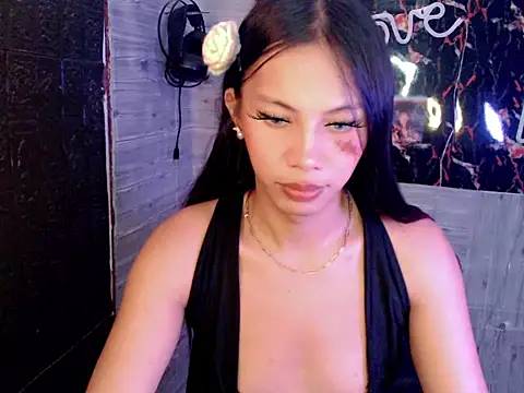 Snapshot of whiteladyboy chatting on 09-24-25, 06:53 whiteladyboy online show from 09-24-25, 06:53