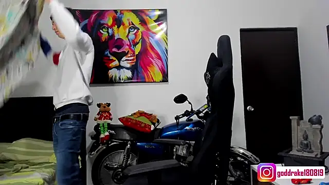 Snapshot of god_drake chatting on 12-18-24, 11:13 god drake online show from 12-18-24, 11:13