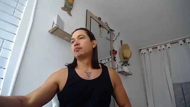 Valerioe online show from 12-05-25, 01:32