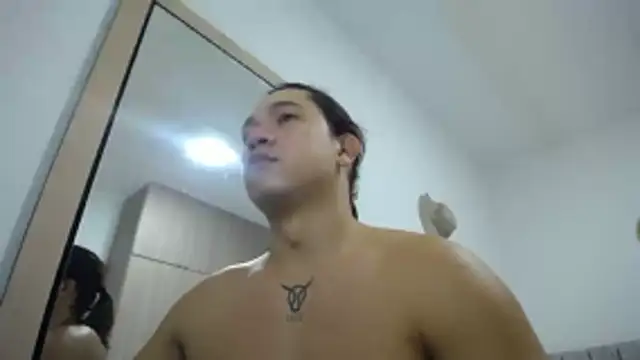 Snapshot of Valerioe chatting on 02-13-26, 09:53 Valerioe online show from 02-13-26, 09:53