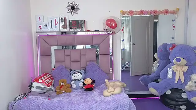 AriadnaCappelletty online show from 09-12-25, 03:56