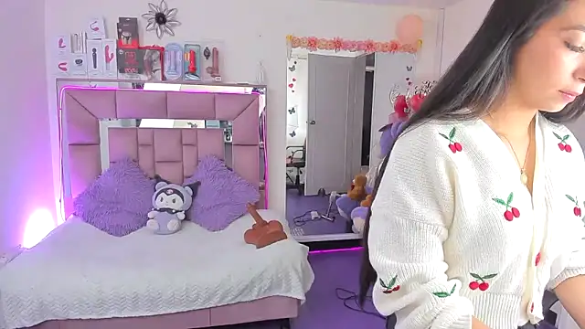 AriadnaCappelletty online show from 12-17-25, 04:23