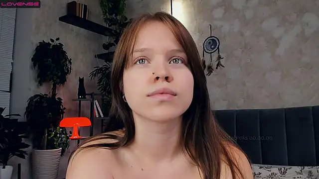 NicoleSkyt online show from 03-02-25, 04:47