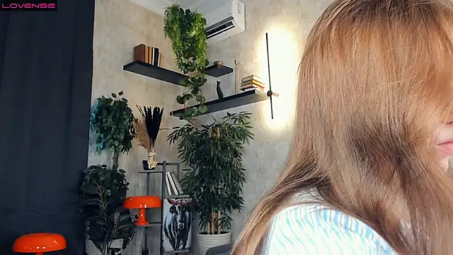 NicoleSkyt online show from 03-16-25, 07:04