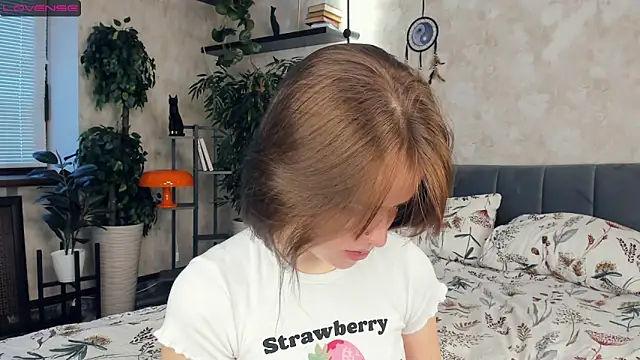 NicoleSkyt online show from 02-20-25, 06:06