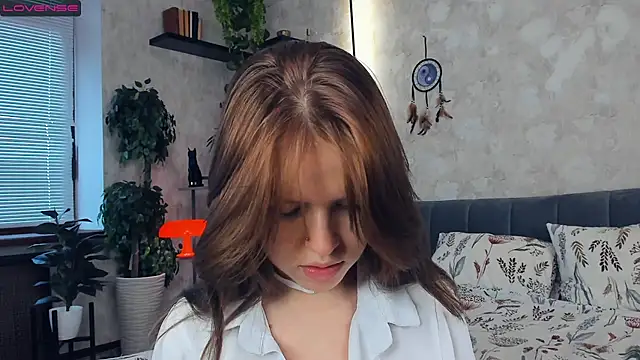 NicoleSkyt online show from 03-12-25, 07:35