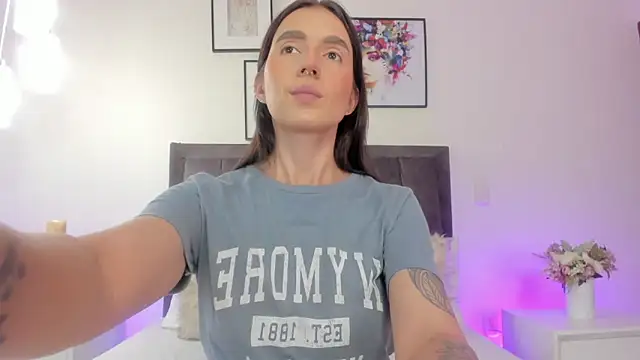 helen mooree online show from 04-10-26, 12:45