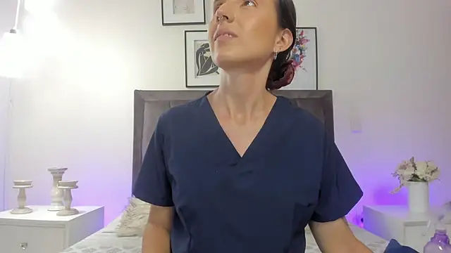 helen mooree online show from 07-09-26, 01:54