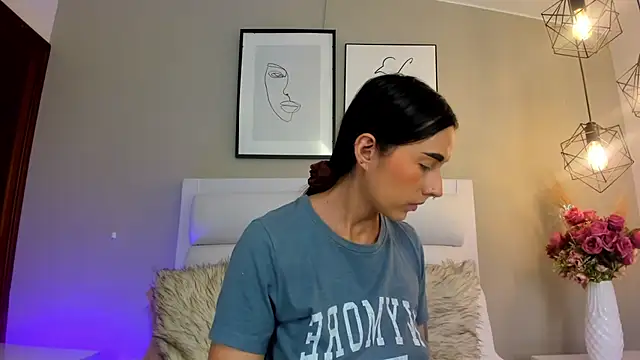 helen mooree online show from 02-19-26, 12:46