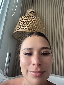 AntonelaDaly online show from 04-29-26, 05:30