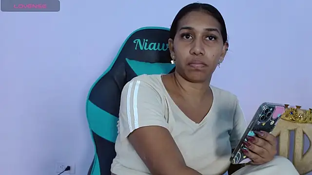 Kristel lee online show from 01-08-26, 03:07