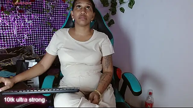 Kristel lee online show from 12-05-25, 03:54