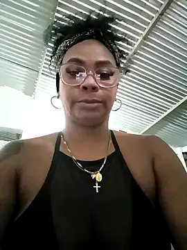 Melanie candy  online show from 10-04-25, 12:56