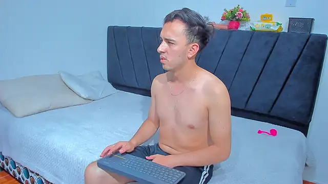 big-dicktop23 online show from 10-09-25, 11:16
